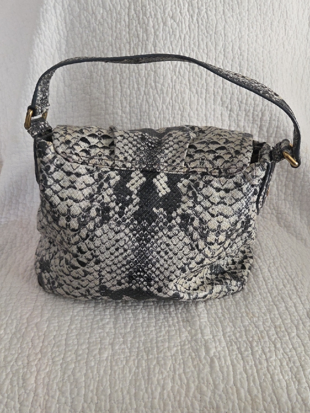 Marc by Marc Jacobd Black and Cream Python-Print Shoulder Bag - Picture 3 of 8